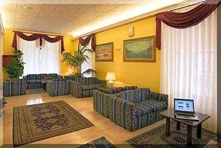 Hotell Florida 3*